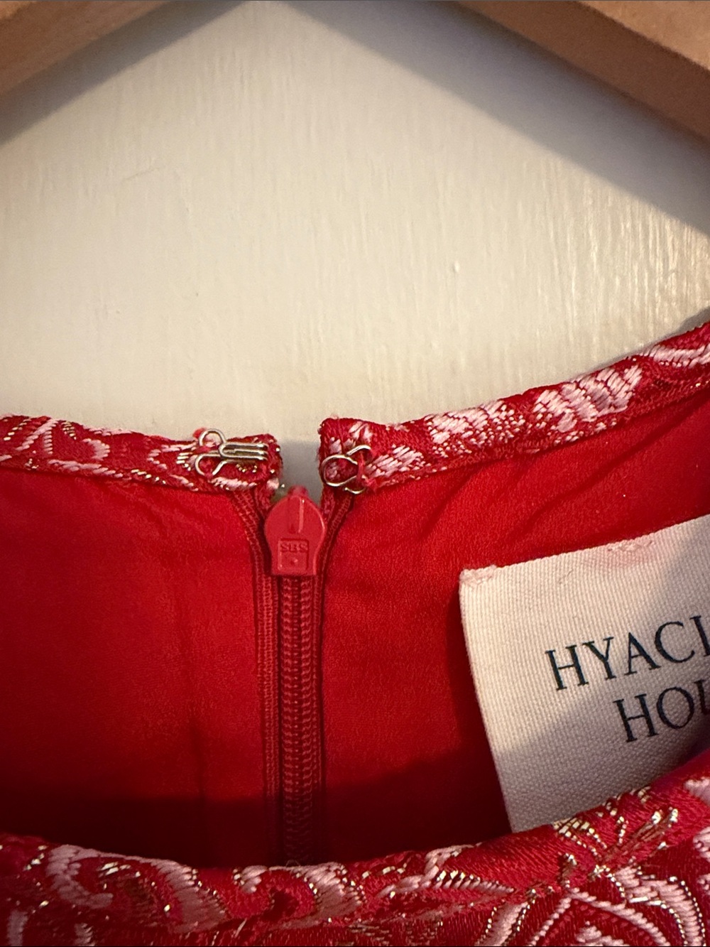 Hyacinth House Red Floral Jacquard Long Sleeve Mini Dress - Picture 4 of 8